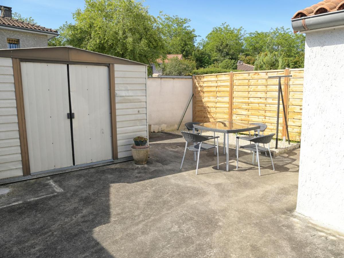 T2 - 28M2 Avec Cour Et Stationnement, Wifi Et Linge Fournis Lägenhet Angoulême Exteriör bild