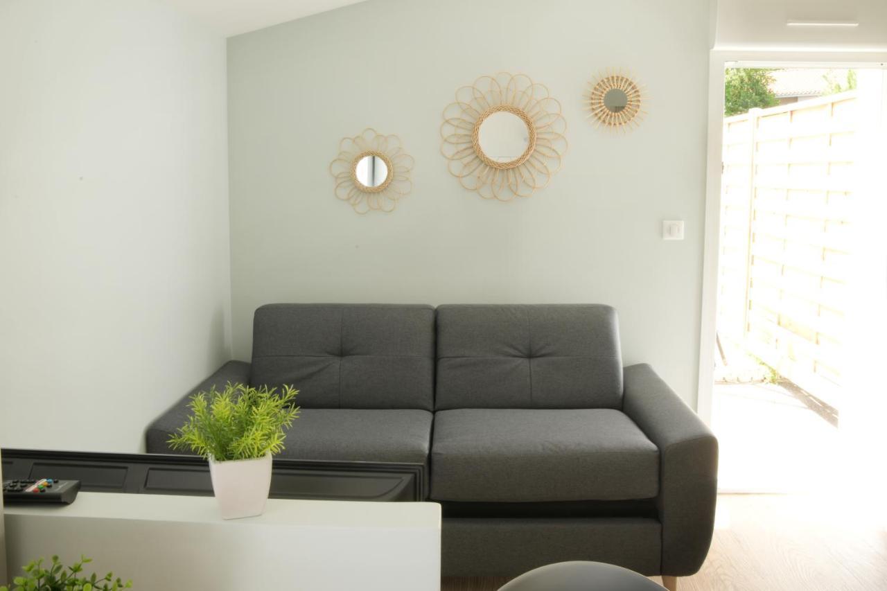 T2 - 28M2 Avec Cour Et Stationnement, Wifi Et Linge Fournis Lägenhet Angoulême Exteriör bild